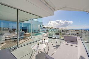 Casangular by Upper