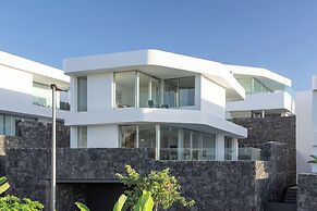 Casangular by Upper