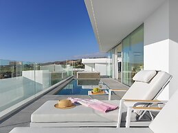 Casangular by Upper