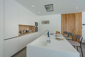 Casangular by Upper