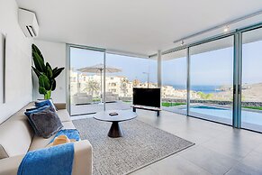 Casangular by Upper