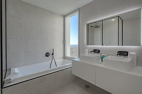 Casangular by Upper