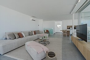 Casangular by Upper