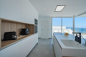 Casangular by Upper