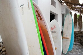 Eco Bay Surf Camp
