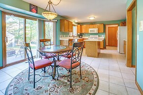 Private Yard w/ Patio: Family Getaway in Macomb