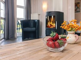 4 Star Holiday Home in Friedrichkoog