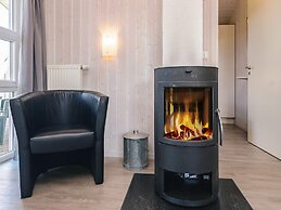 4 Star Holiday Home in Friedrichkoog