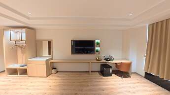 The Orange Hotel Gachibowli