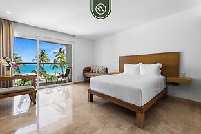 Brand New Oceanview Studio - Pools - Beach - Gym