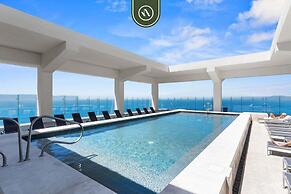 Brand New Oceanview Studio - Pools - Beach - Gym