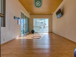 Brand New Oceanview Studio - Pools - Beach - Gym