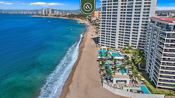 Brand New Oceanview Studio - Pools - Beach - Gym