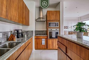 Well Located 2BR Condo in Versalles - Rooftop Pool