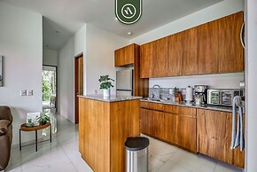 Well Located 2BR Condo in Versalles - Rooftop Pool