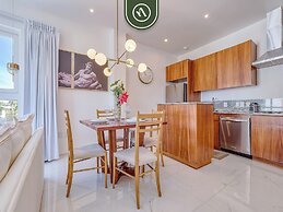 Great Design 1BR Condo - Rooftop Pool