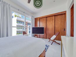 Great Design 1BR Condo - Rooftop Pool