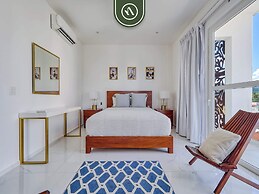 Great Design 1BR Condo - Rooftop Pool