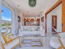 Great Design 1BR Condo - Rooftop Pool