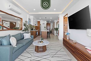 Boho 2 BR Condo - Dowtown - Rooftop Pool - Jacuzzi