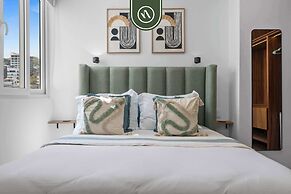 Boho 2 BR Condo - Dowtown - Rooftop Pool - Jacuzzi
