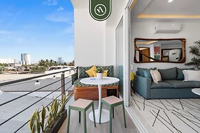 Boho 2 BR Condo - Dowtown - Rooftop Pool - Jacuzzi