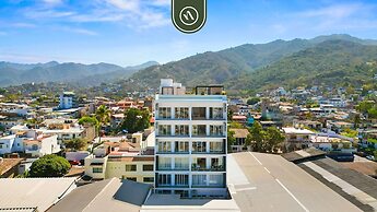 Boho 2 BR Condo - Dowtown - Rooftop Pool - Jacuzzi