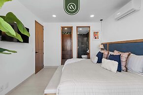 Boho 2 BR Condo - Dowtown - Rooftop Pool - Jacuzzi