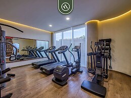 Centric 2BR Condo- Balcony - Rooftop Pool