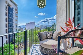 Centric 2BR Condo- Balcony - Rooftop Pool