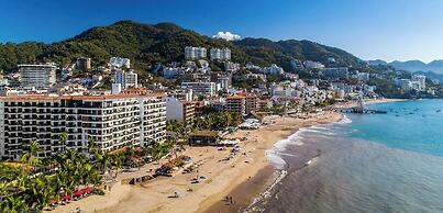 Ocean View 2Br Condo-balcony-beach-pool VDS 111