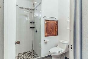 Ocean View 2Br Condo-balcony-beach-pool VDS 111