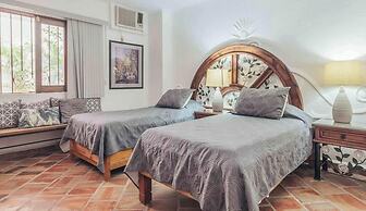 Ocean View 2Br Condo-balcony-beach-pool VDS 111