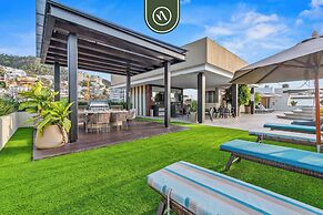 1BR Condo With Rooftop Pool - Romantic Zone