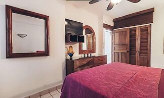 Ocean View 1Br Condo-balcony-beach-pool - 502