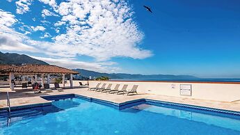 Ocean View 2Br Condo-balcony-beach-pool - 902