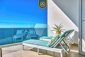 Oceanview Luxury Condo - Private Beach - Rooftpop