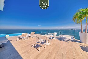 Oceanview Luxury Condo - Private Beach - Rooftpop