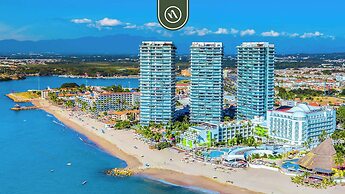 Beachfront 1 BR Condo With Multiple Pools - Gym