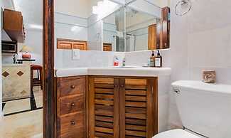 Ocean View 2Br Condo-balcony-beach-pool - 212
