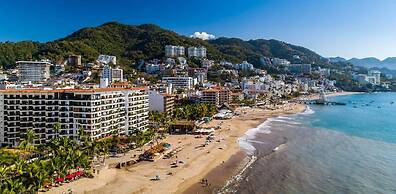 Ocean View 2Br Condo-balcony-beach-pool - 212