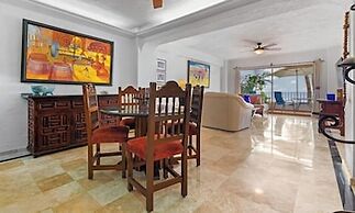 Ocean View 2Br Condo-balcony-beach-pool - 212