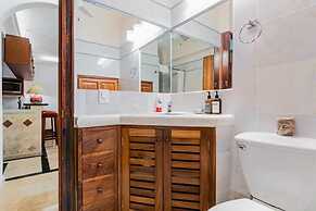 Ocean View 2Br Condo-balcony-beach-pool - 212