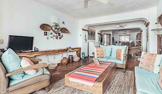 Beach Front Building 2Br Condo-balcony-beach-pool