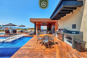 Great 2BR Condo With Rooftop Pool - Romantic Zone