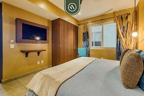 Great 2BR Condo With Rooftop Pool - Romantic Zone