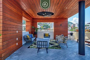 Great 2BR Condo With Rooftop Pool - Romantic Zone