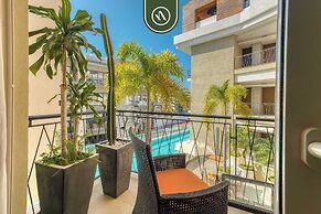 Great 2BR Condo With Rooftop Pool - Romantic Zone