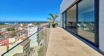 1BR Apartment - Private Balcony - Pool - Gym