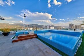 1BR Apartment - Private Balcony - Pool - Gym